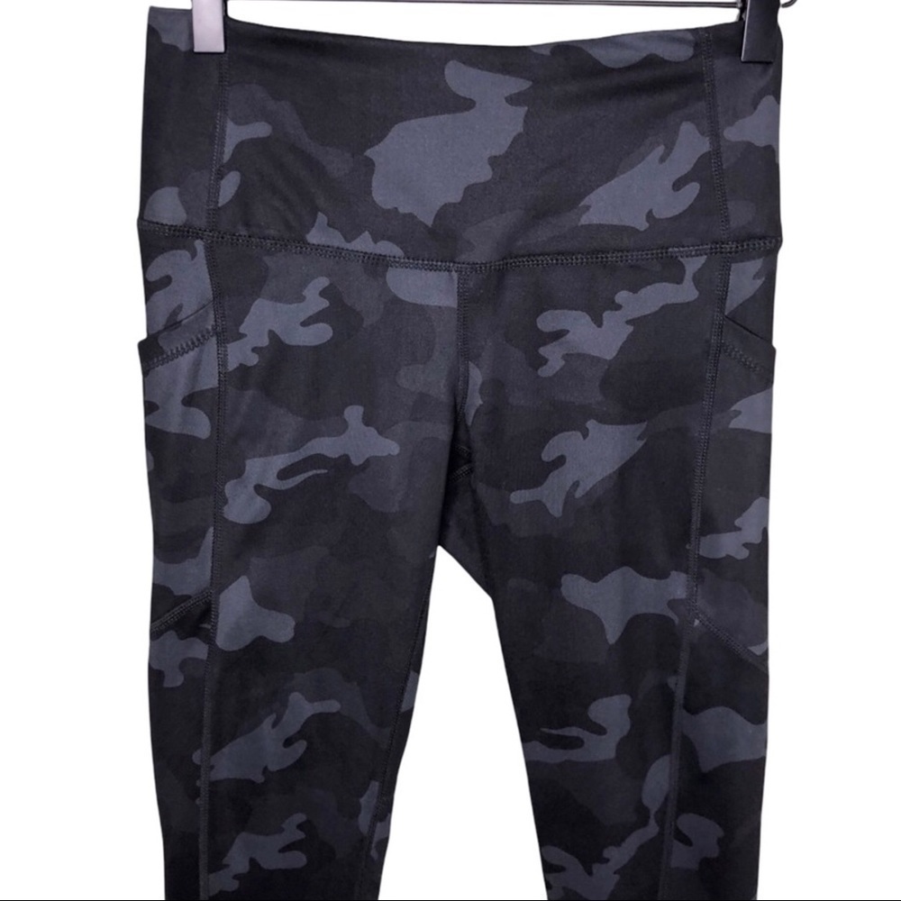 Yogalicious Lux High Waist Squat Proof Camo Leggings Size Small Side Pockets - Picture 5 of 9